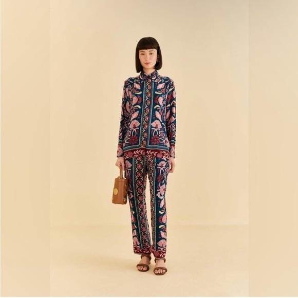 Farm Rio Teal Seashell Tapestry Cargo Pants size L NWOT - Picture 1 of 7